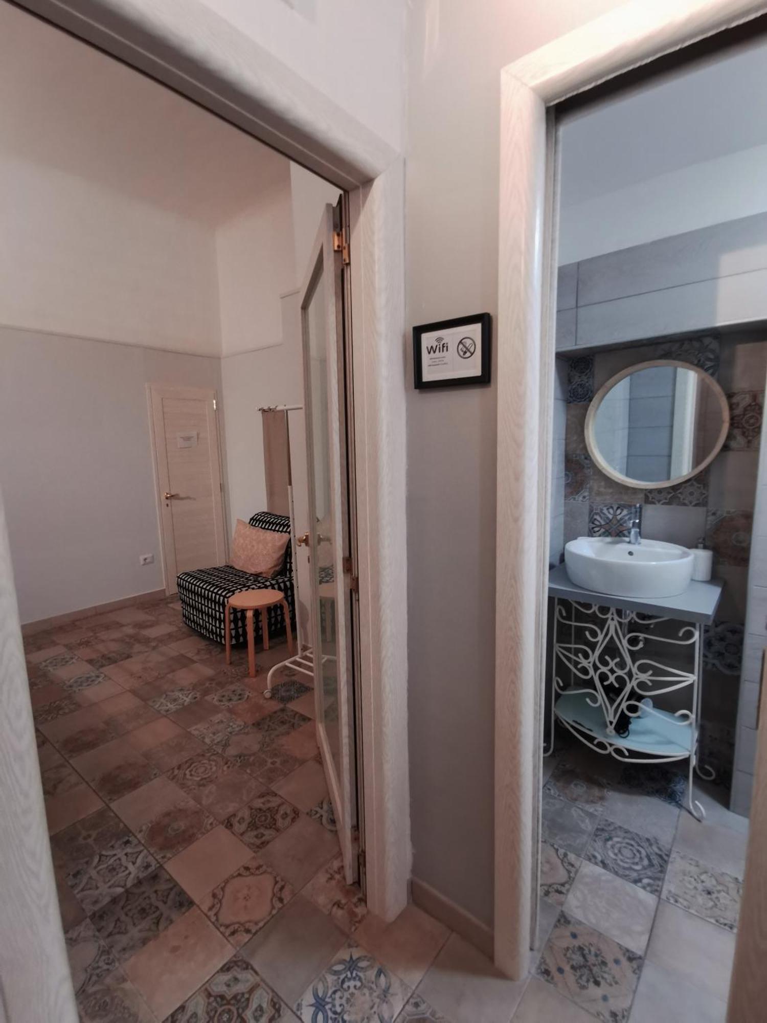 Whiteflower Apartments Bari Quarto foto