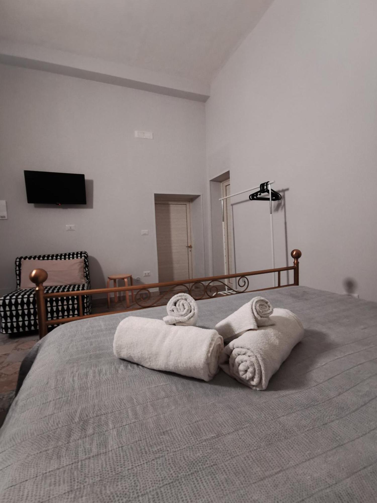 Whiteflower Apartments Bari Quarto foto