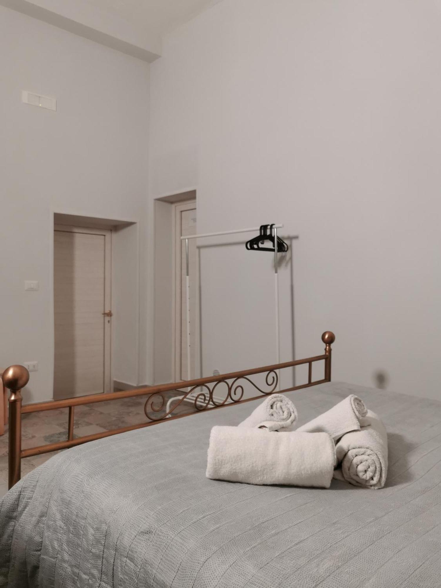 Whiteflower Apartments Bari Quarto foto