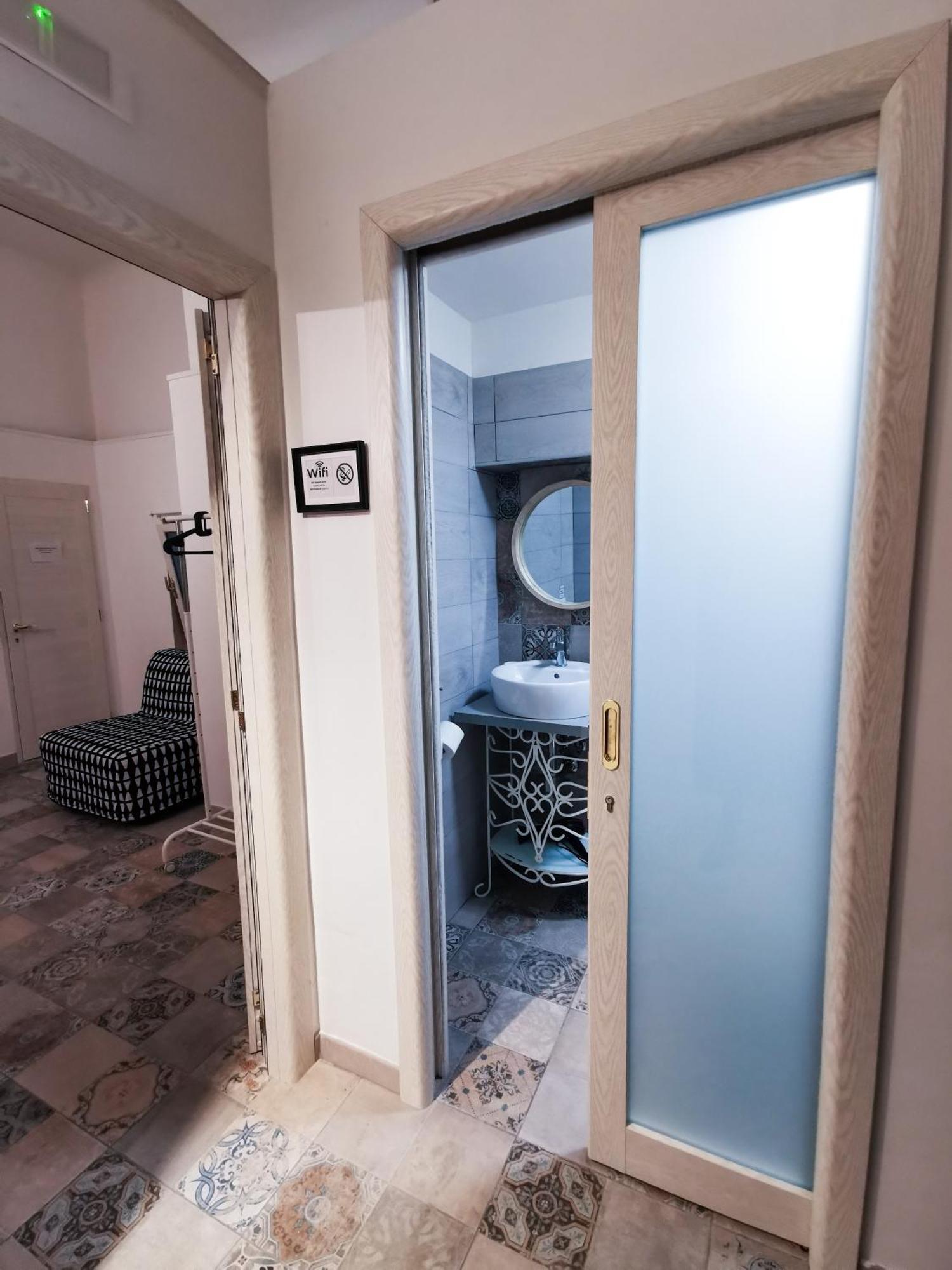 Whiteflower Apartments Bari Quarto foto